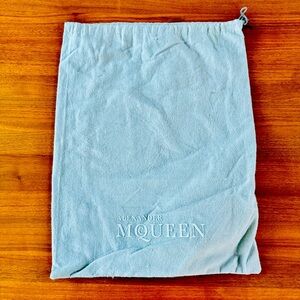 Alexander McQueen Grey Felted Cotton Dust Bag – Handbag Storage